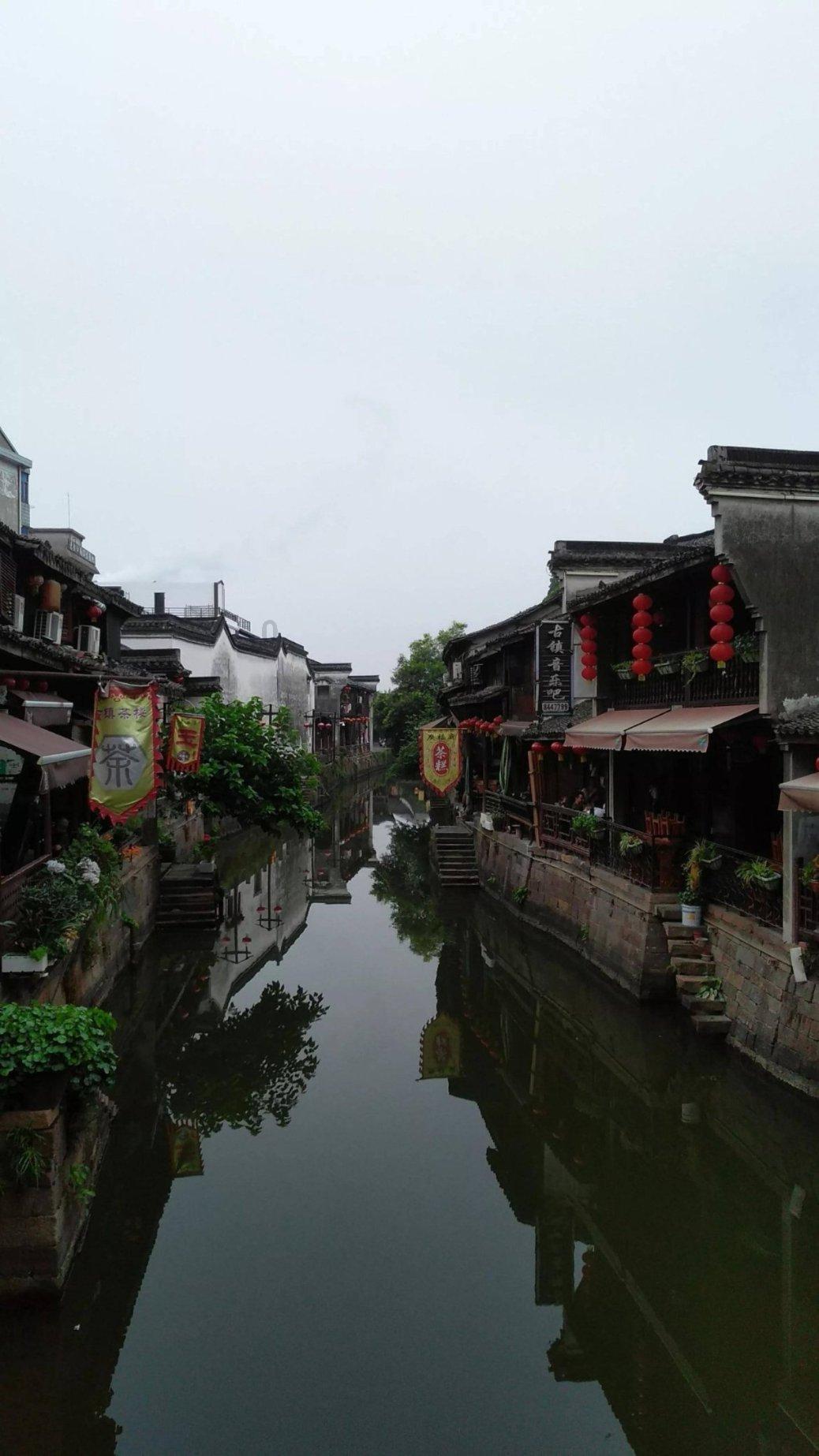 清理脏乱的宫殿