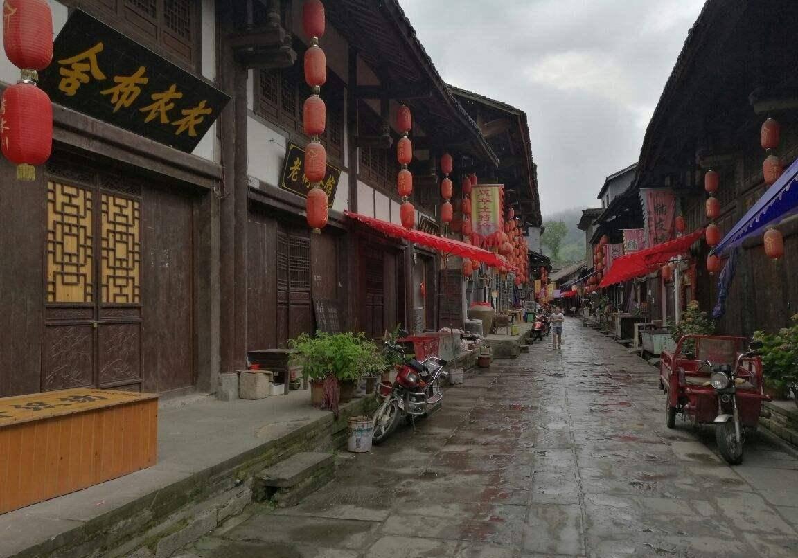 入党需要对父母进行政审，但是户籍所在地以人口普查时不在内为由不给开具政审材料怎么办？游戏画面